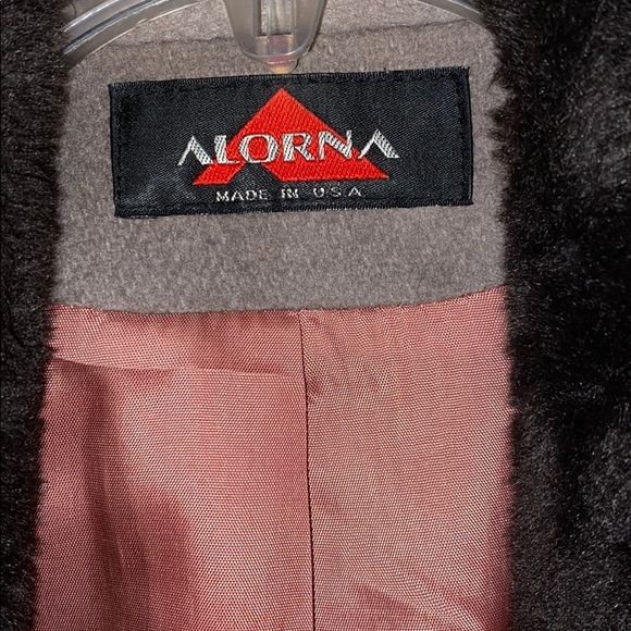 ❤️ ALORNA VANTAGE FUR COAT WOOL!!🌺🌺 - Picture 3 of 5